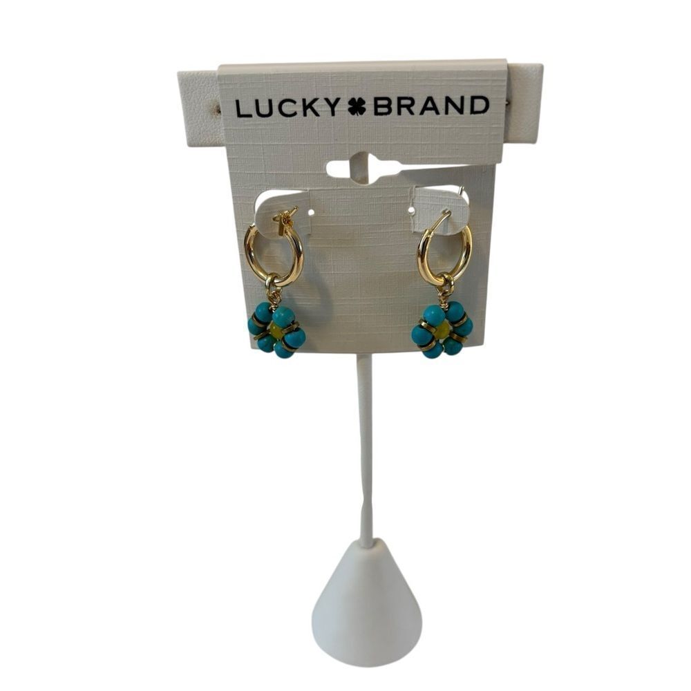 Turquoise Daisy Dangle Goldtone Hoops. Perfect Summer Earrings!